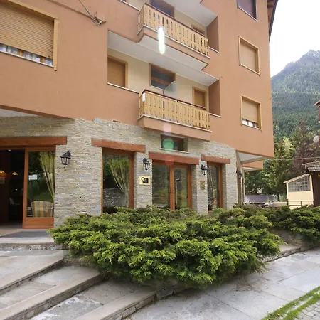 Londra Occitana 3* Acceglio